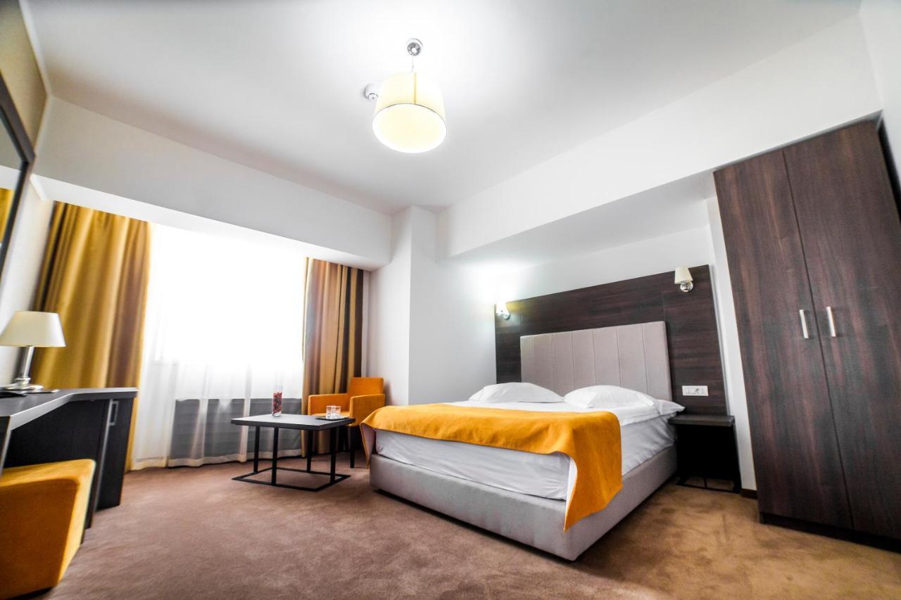 Hotel Europeca Craiova Dış mekan fotoğraf